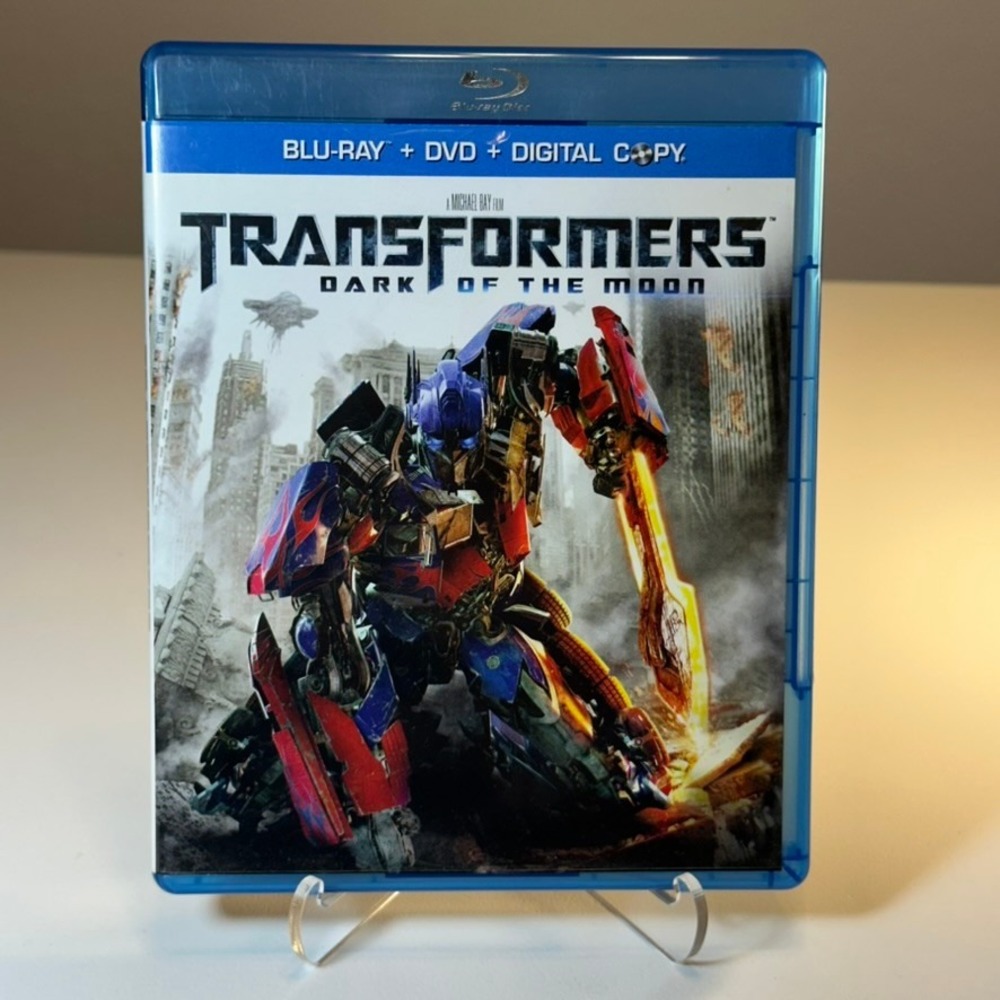 Transformers Dark of the Moon Blu-ray DVD Digital Copy Michael Bay PG-13 2011